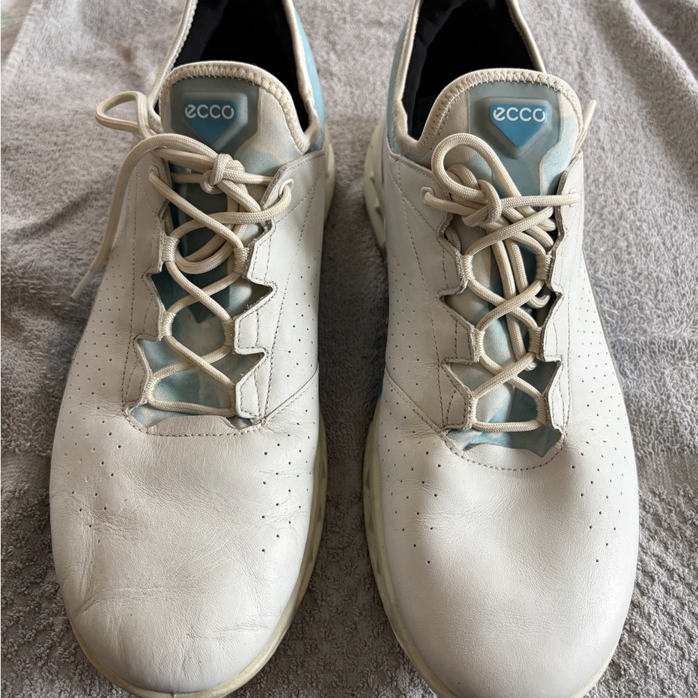 ECCO Men's Cream Leather Sneakers